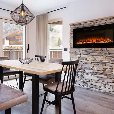 Apartments Pragser Wildsee Winklwiese ภายนอก รูปภาพ