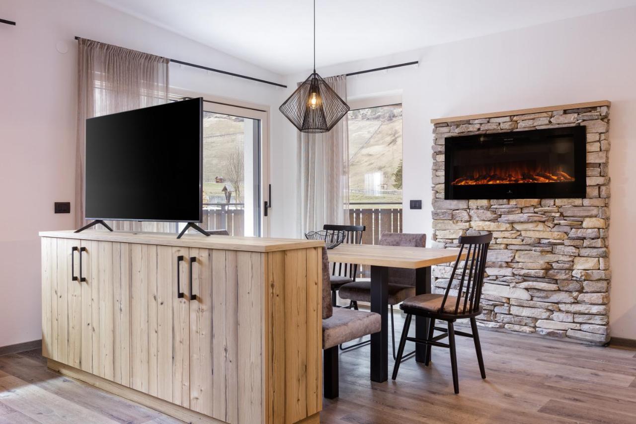 Apartments Pragser Wildsee Winklwiese ภายนอก รูปภาพ