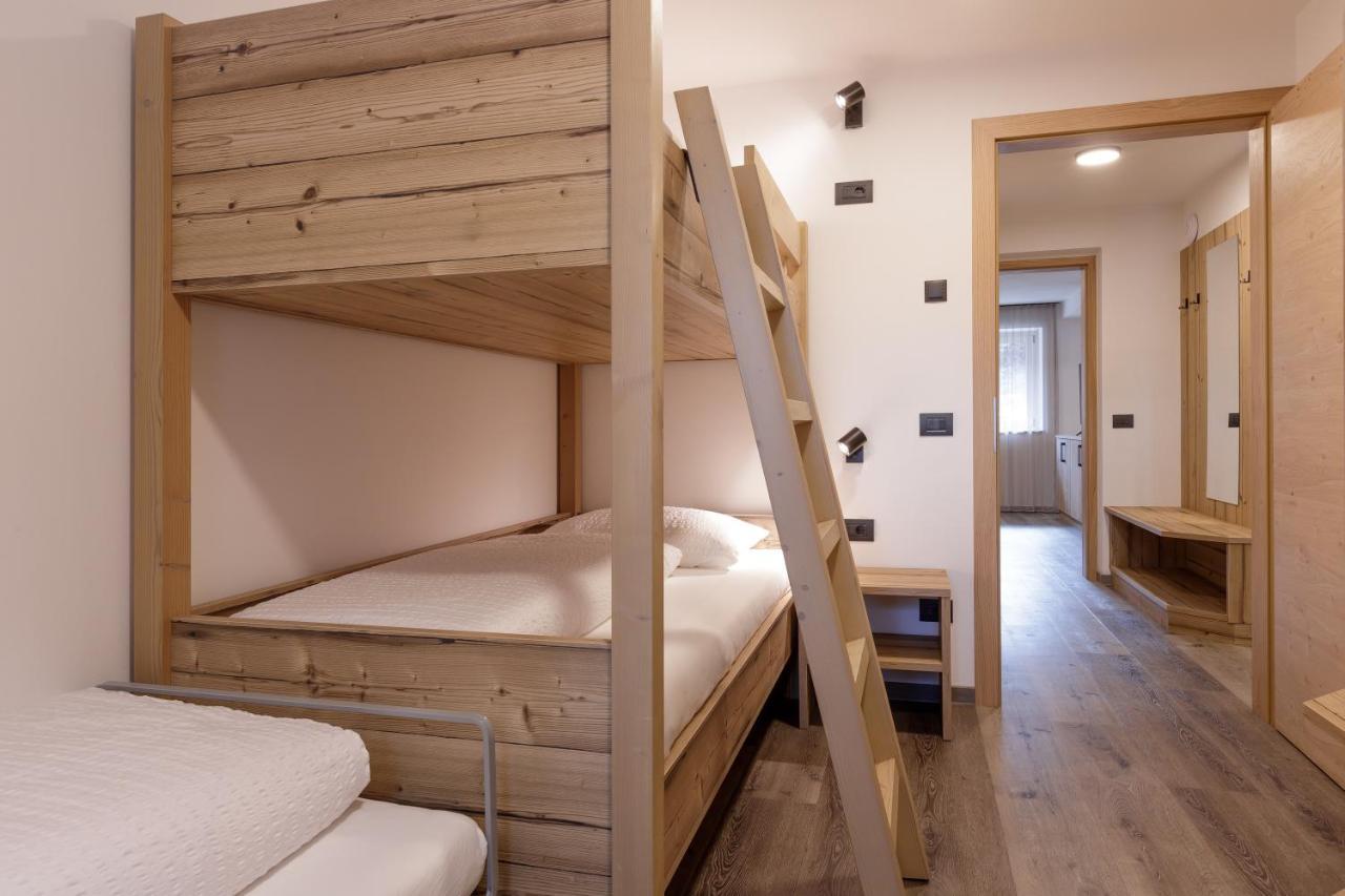 Apartments Pragser Wildsee Winklwiese ภายนอก รูปภาพ